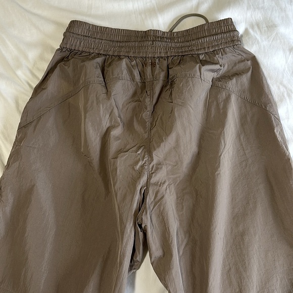 YPB by Abercrombie Nylon Joggers - Picture 5 of 6